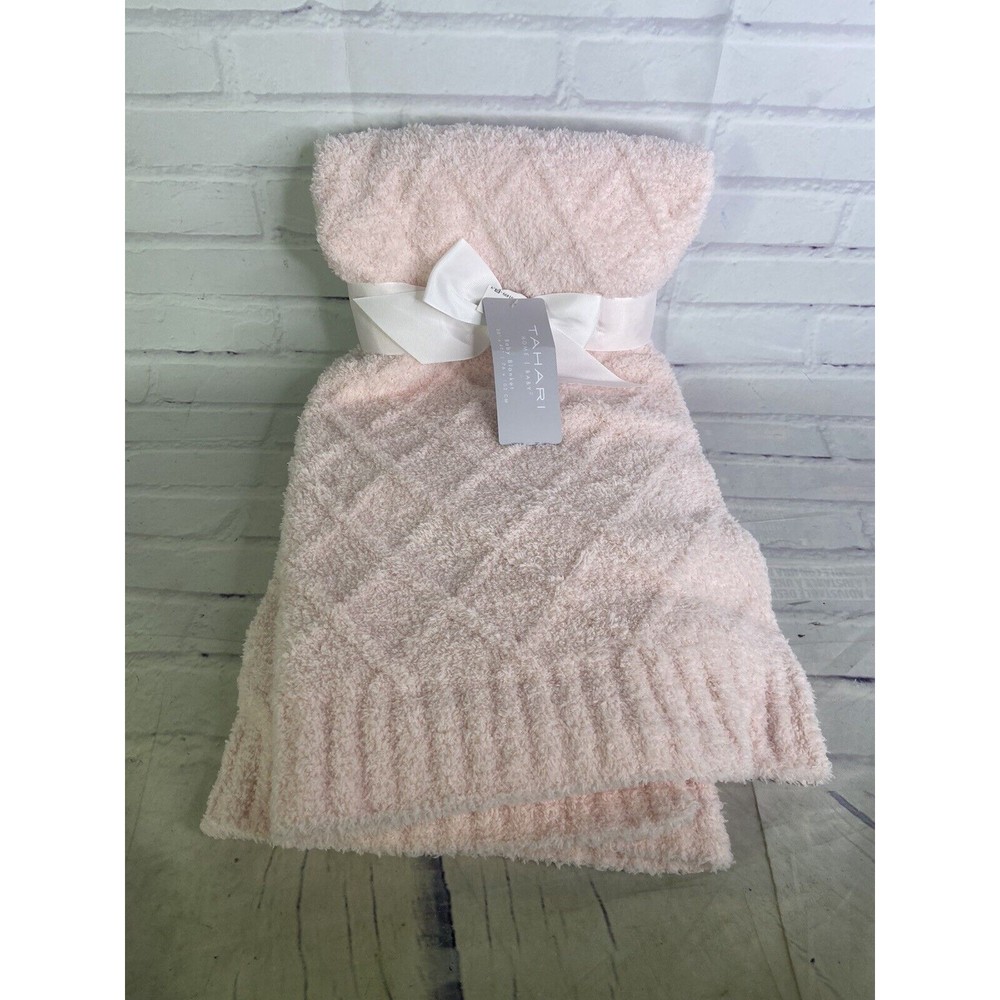 TAHARI Baby Pink Soft Knit Blanket Quilted Pattern 30in x 40in NEW